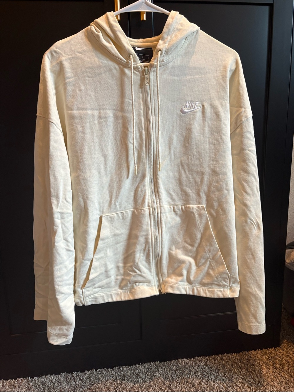 Nike boxy cream zip up